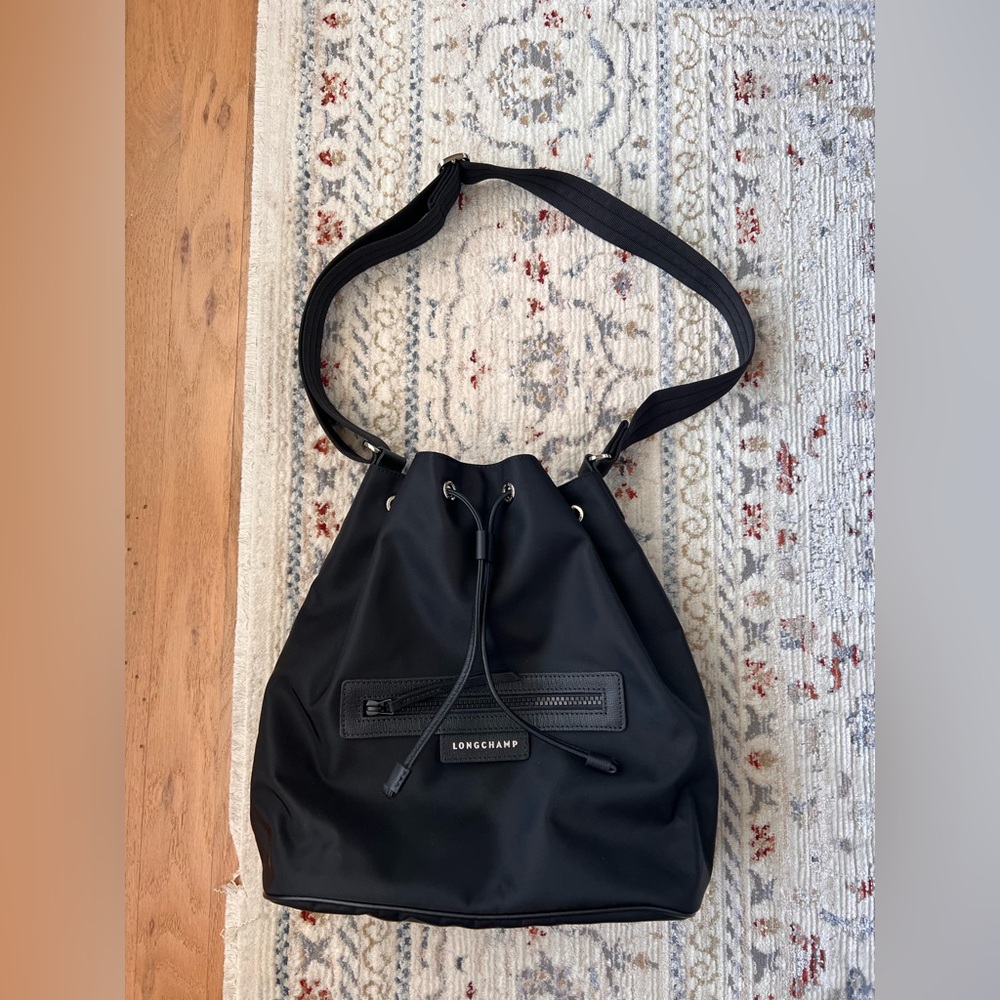 Longchamp Le Pliage Neo Bucket Bag black